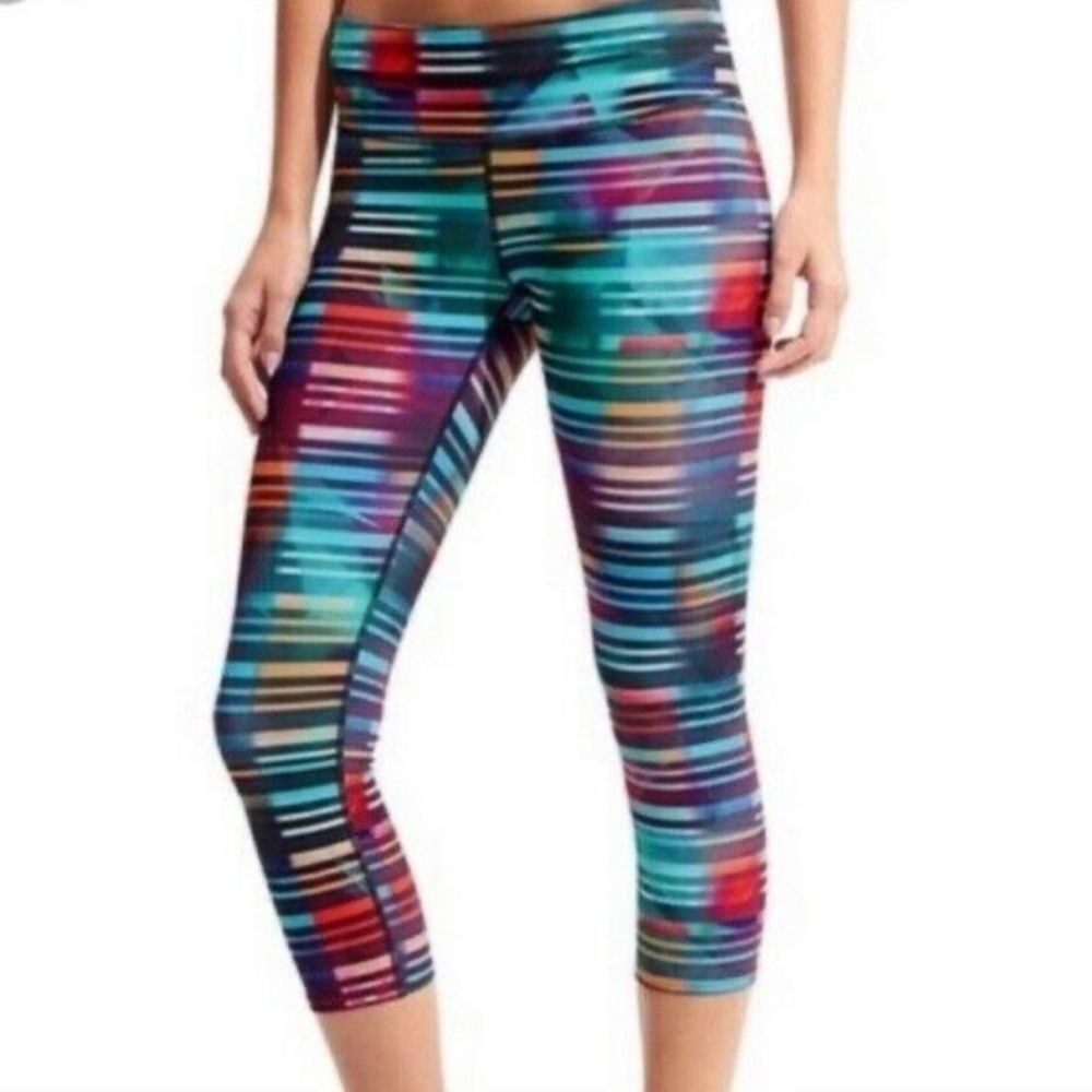Athleta Sonar Capri XXS High Rise‎ Laser Cut Workout Leggings Athleisure